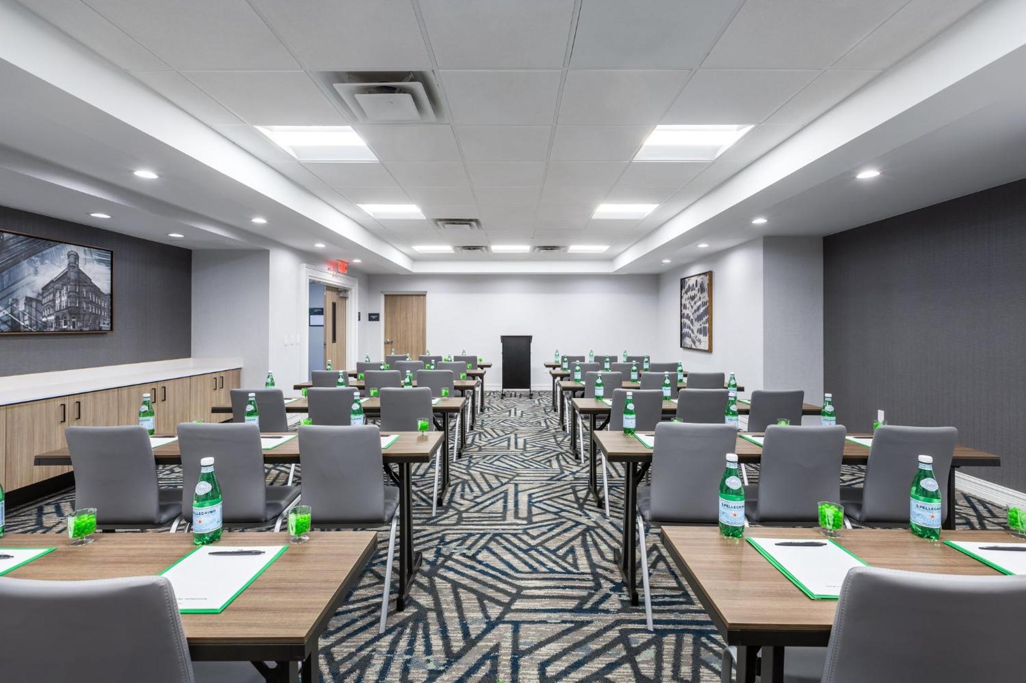 Holiday Inn Anderson By Ihg Dış mekan fotoğraf