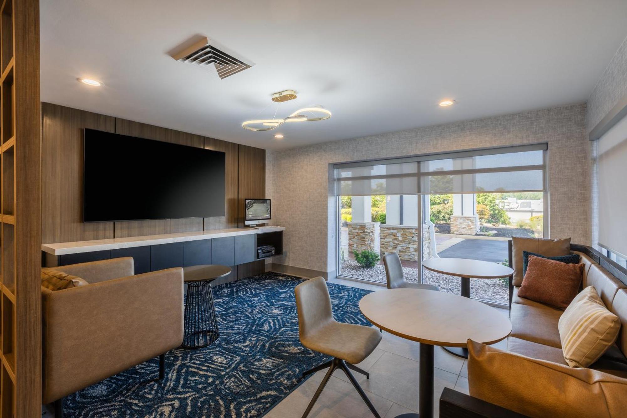 Holiday Inn Anderson By Ihg Dış mekan fotoğraf